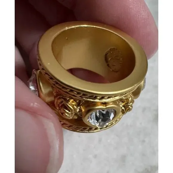 Vintage Elizabeth Taylor Gold Tone Heart Rhinestone Roses Love Ring Size 5 - Picture 6 of 8
